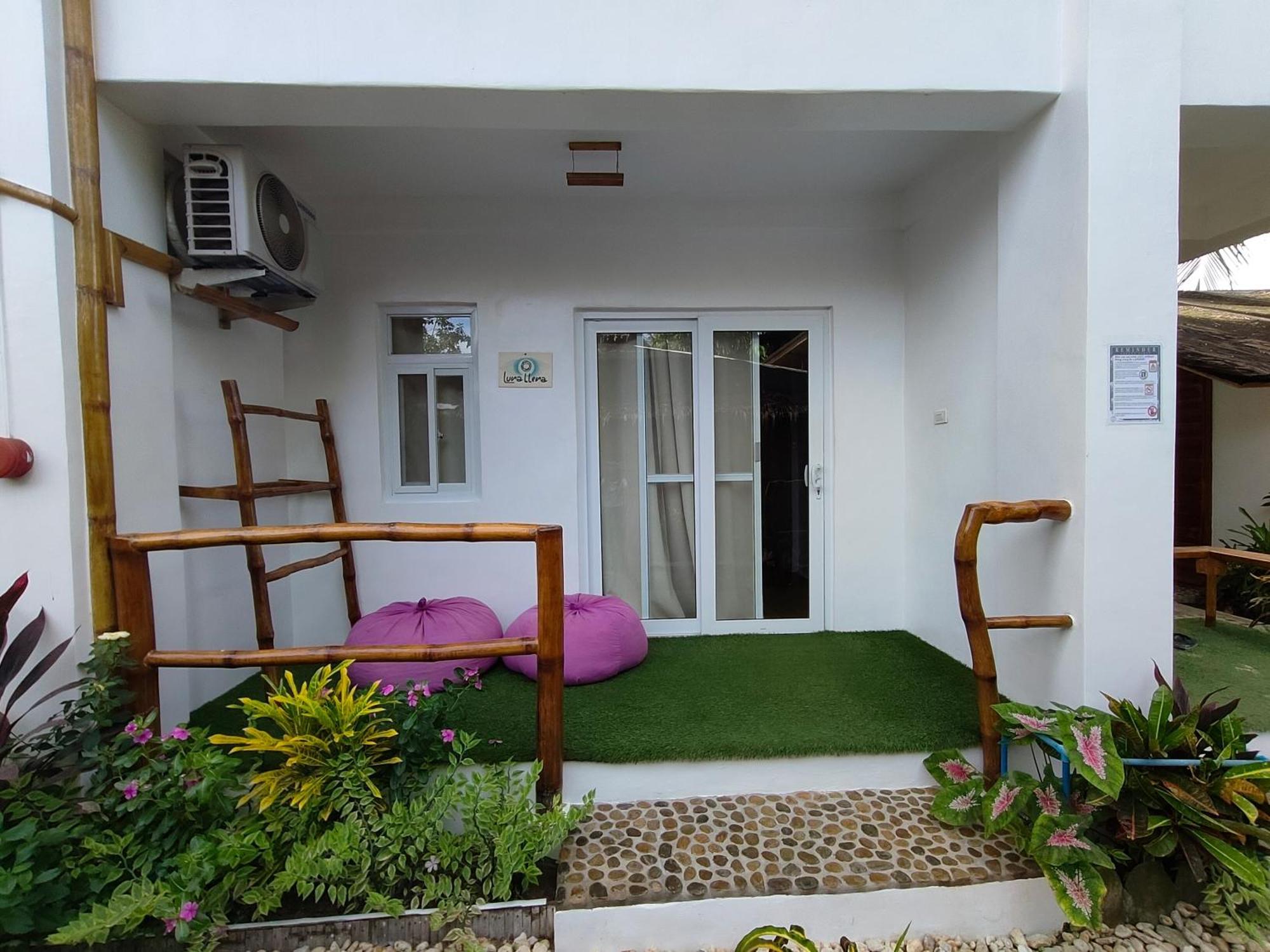 Lunazul Guesthouse San Vicente  Exterior photo